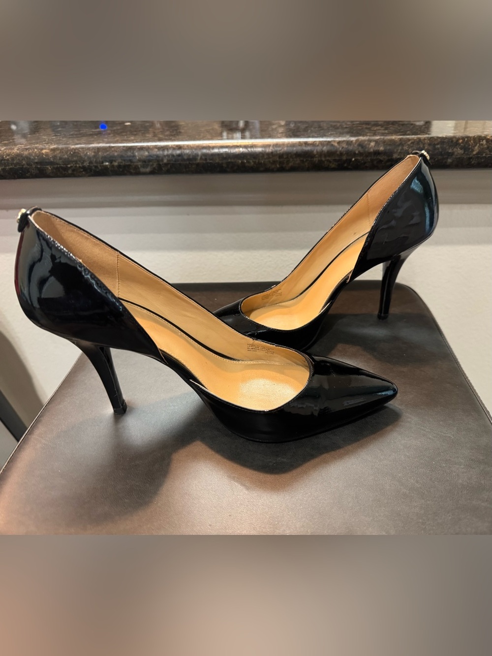 MICHAEL Michael Kors Black Patent Pointed Toe Pumps - Picture 6 of 8